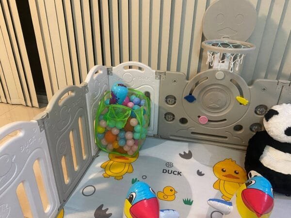 Small Indoor Children Playground Home kids play center Kids Party Center Kindergarten Play Center Safety Play Center Plastic Baby Playpen Inflatable Penguin Tumbler Plush Sit Baby Sofa - 图片 3