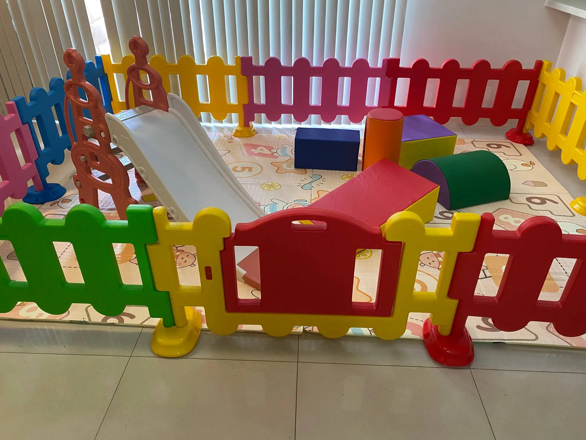 6m2 Kids Party Center Indoor Children Playground Home kids play center  Kindergarten Play Center Safety Play Center Plastic Playpen Fence Kids Plastic Slide kids foam block