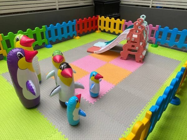 Kids Party Center Home kids play center  Kids Party Center Kindergarten Play Center Safety Play Center Plastic Playpen Fence Kids Plastic Slide Inflatable Penguin Tumbler 12m2 - 图片 3