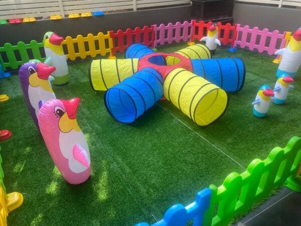 Home kids play center Kids Party Center Kids Party Center Kindergarten Play Center Safety Play Center Children's crawl tunnel Inflatable Penguin Tumbler 16m2 - 图片 2