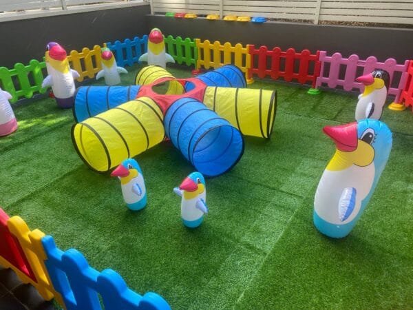 Home kids play center Kids Party Center Kids Party Center Kindergarten Play Center Safety Play Center Children's crawl tunnel Inflatable Penguin Tumbler 16m2 - 图片 3