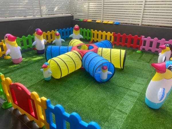 Home kids play center Kids Party Center Kids Party Center Kindergarten Play Center Safety Play Center Children's crawl tunnel Inflatable Penguin Tumbler 16m2