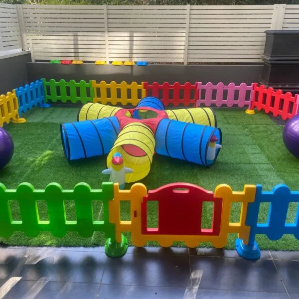 16m2 Yard kids play center Kids Party Center Kids Party Center Kindergarten Play Center Safety Play Center Children's crawl tunnel Large Bouncy Balls Inflatable Penguin Tumbler
