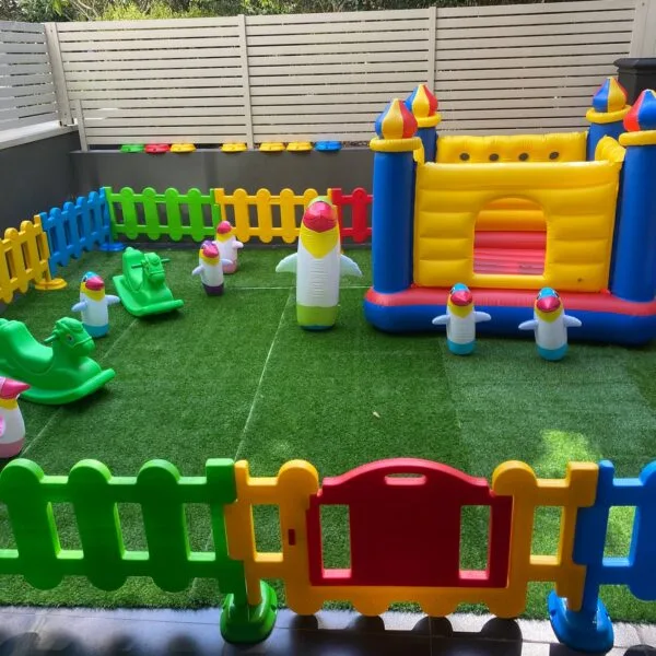 Home kids play center Kids Party Center Kids Party Center Kindergarten Play Center Safety Play Center Children's Castle Bouncer Plastic Rocking Horse Inflatable Penguin Tumbler 16m2