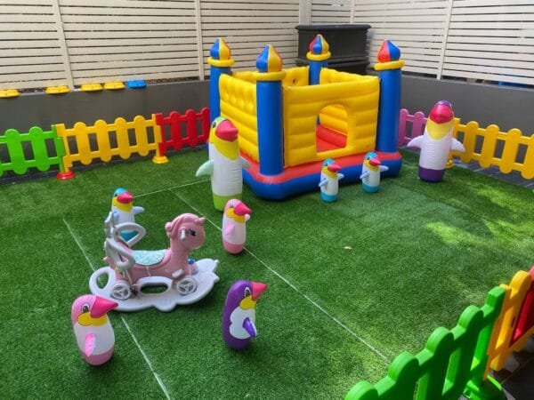 Home kids play center Kids Party Center Kids Party Center Kindergarten Play Center Safety Play Center Children's Castle Bouncer Rocking Horse Inflatable Penguin Tumbler 16m2 - 图片 2