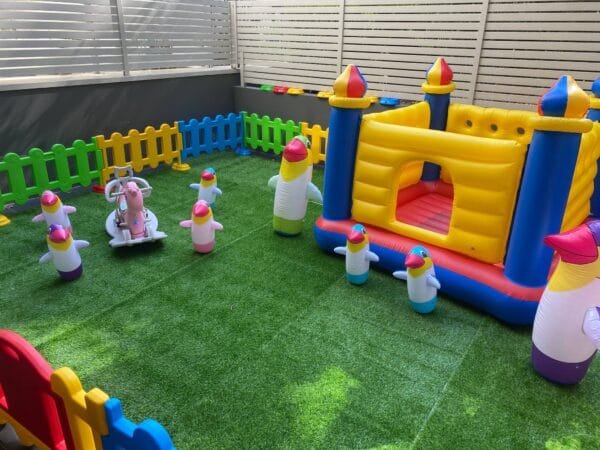 Home kids play center Kids Party Center Kids Party Center Kindergarten Play Center Safety Play Center Children's Castle Bouncer Rocking Horse Inflatable Penguin Tumbler 16m2 - 图片 3